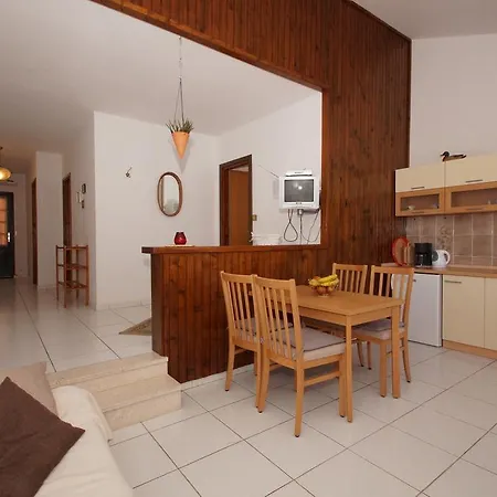 Apartment South Island